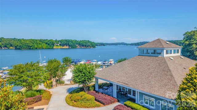 136 Windemere Isle Road, Statesville, NC 28677