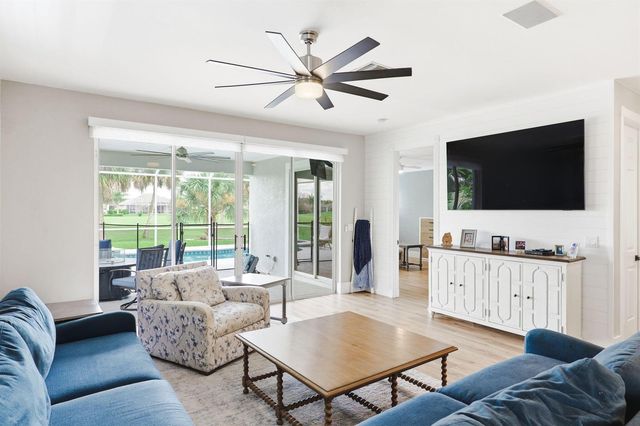 7501 14th Lane, Vero Beach, FL 32966