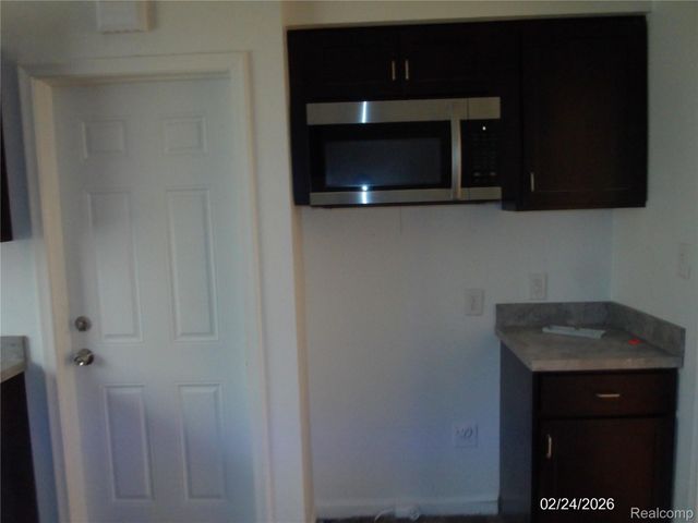 404 W Golden, Detroit, MI 48203