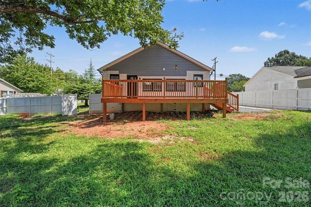 600 S Chapel Street, Landis, NC 28088