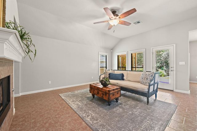 352 Wild Rose DR, Austin, TX 78737