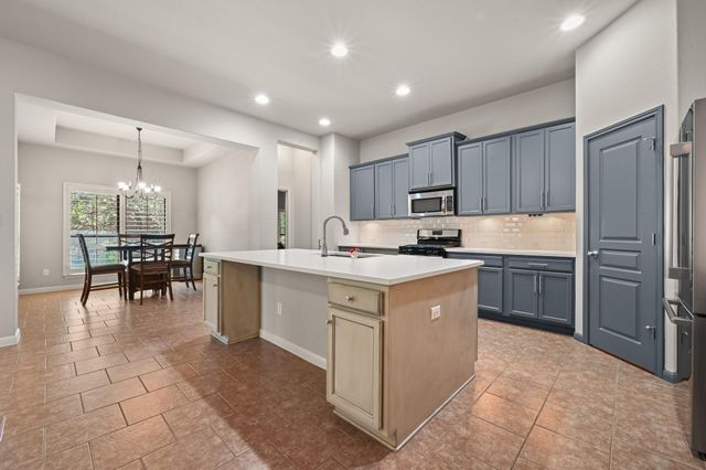 352 Wild Rose DR, Austin, TX 78737