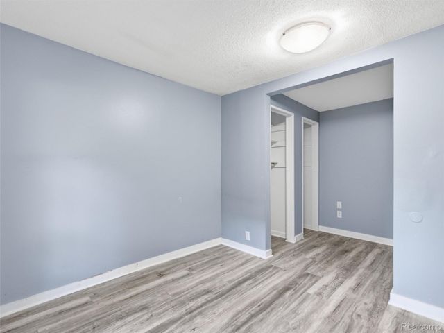 511 Riggs Street, Fenton, MI 48430