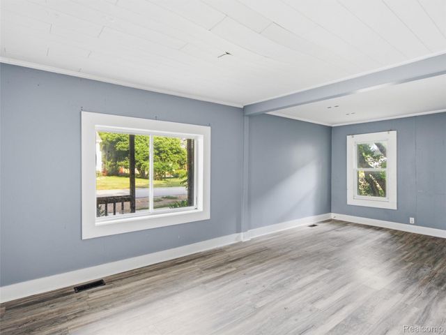 511 Riggs Street, Fenton, MI 48430