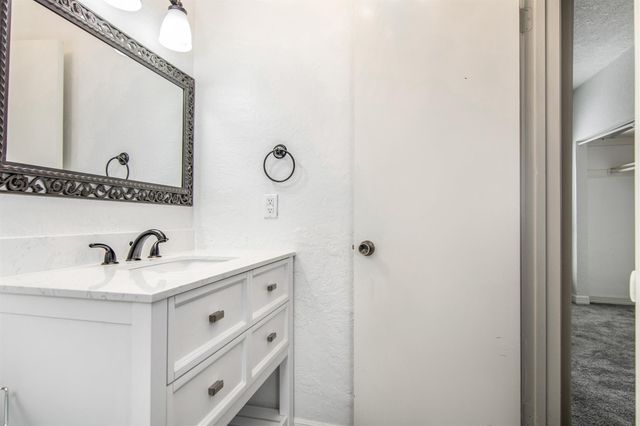 5001 Lamonte Lane 21, Houston, TX 77092