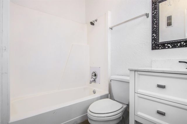 5001 Lamonte Lane 21, Houston, TX 77092