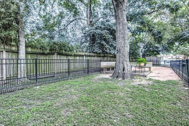 5001 Lamonte Lane 21, Houston, TX 77092