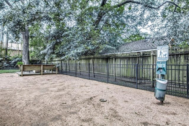 5001 Lamonte Lane 21, Houston, TX 77092