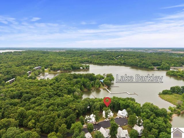 520 Yacht Dr., Grand Rivers, KY 42025