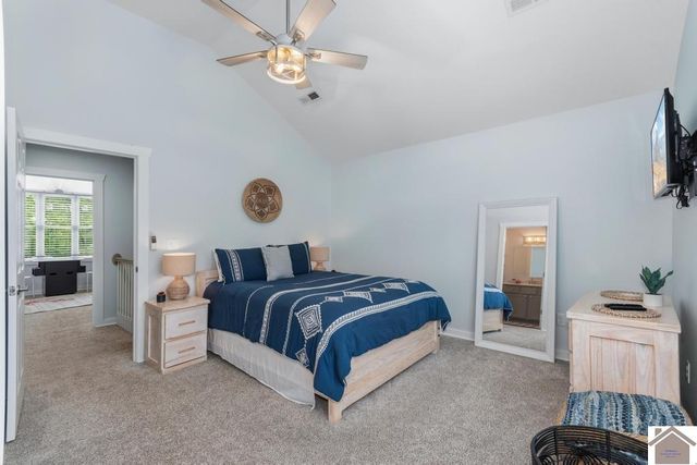 520 Yacht Dr., Grand Rivers, KY 42025
