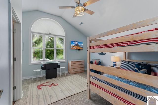 520 Yacht Dr., Grand Rivers, KY 42025