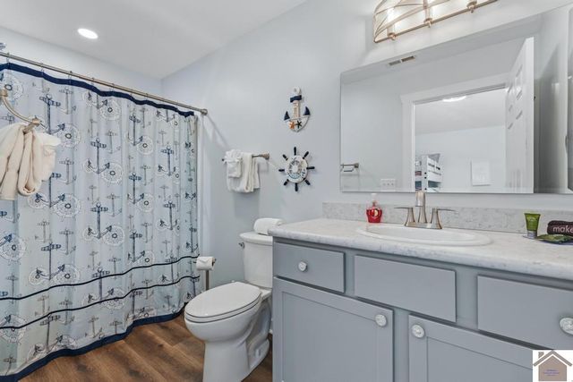 520 Yacht Dr., Grand Rivers, KY 42025