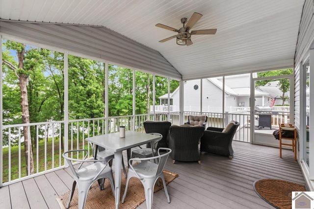 520 Yacht Dr., Grand Rivers, KY 42025