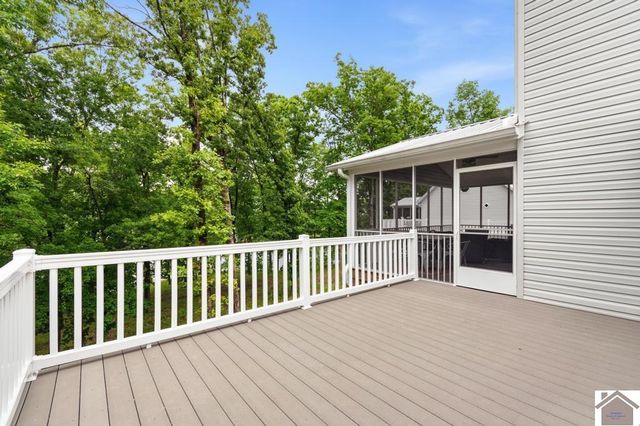520 Yacht Dr., Grand Rivers, KY 42025