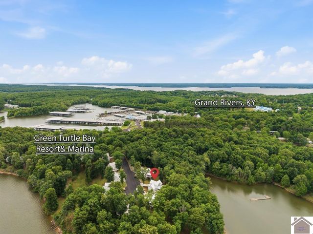 520 Yacht Dr., Grand Rivers, KY 42025