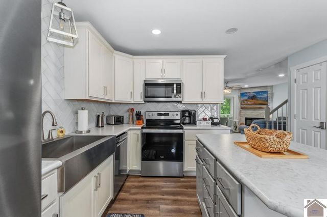 520 Yacht Dr., Grand Rivers, KY 42025