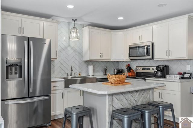 520 Yacht Dr., Grand Rivers, KY 42025