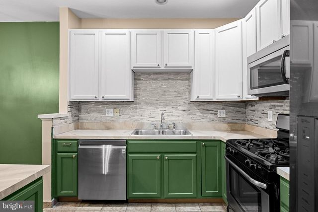 81 SASSAFRAS DR, Lumberton, NJ 08048