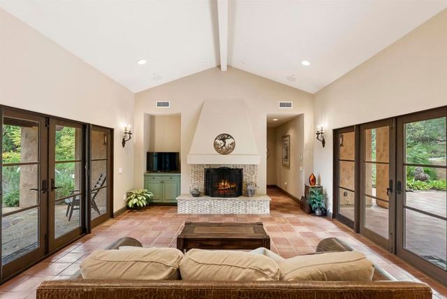 4631 La Orilla, Rancho Santa Fe, CA 92067