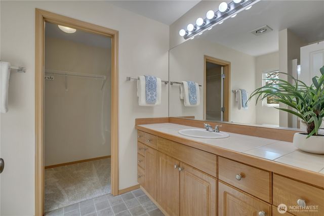 23813 SE 282nd Street, Maple Valley, WA 98038