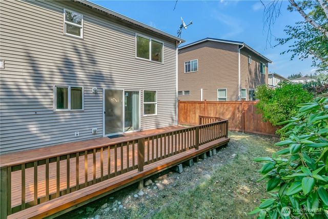 23813 SE 282nd Street, Maple Valley, WA 98038