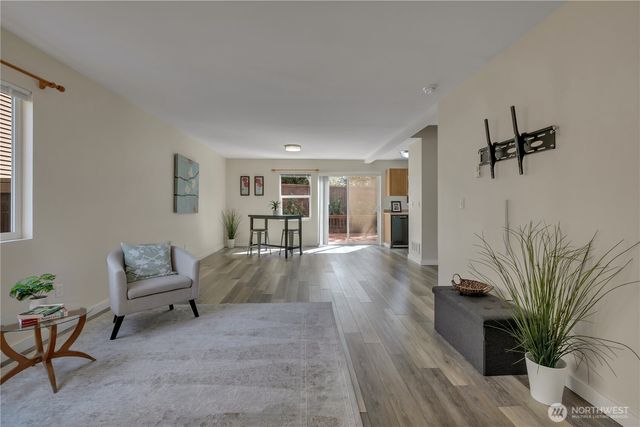 23813 SE 282nd Street, Maple Valley, WA 98038
