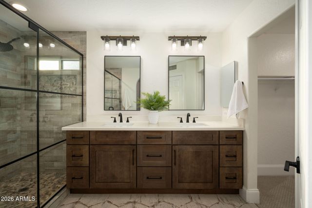 9011 E PALM RIDGE Drive, Scottsdale, AZ 85260