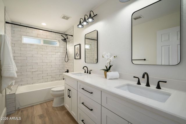 9011 E PALM RIDGE Drive, Scottsdale, AZ 85260