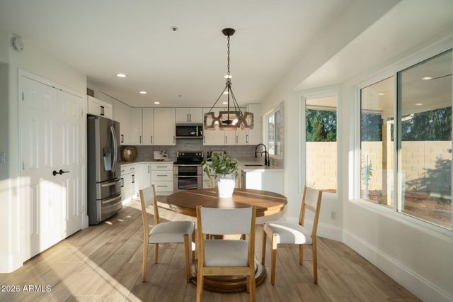 9011 E PALM RIDGE Drive, Scottsdale, AZ 85260