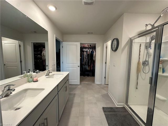 3724 Millennium Drive, Greensboro, NC 27455