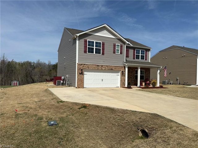 3724 Millennium Drive, Greensboro, NC 27455