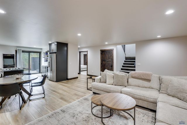 21235 RIDGEWOOD TR, Lead, SD 57754