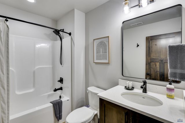 21235 RIDGEWOOD TR, Lead, SD 57754