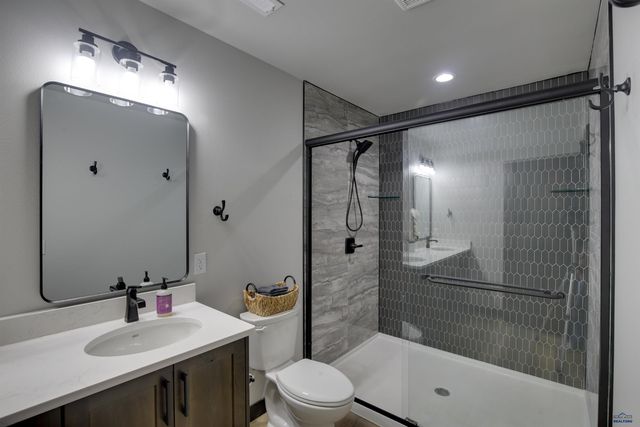21235 RIDGEWOOD TR, Lead, SD 57754