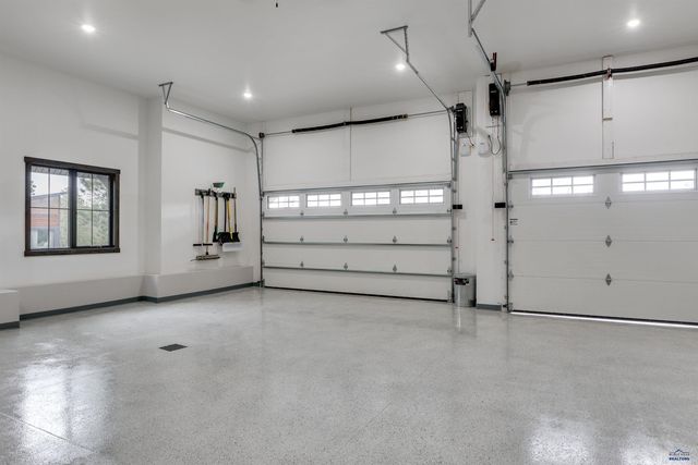 21235 RIDGEWOOD TR, Lead, SD 57754