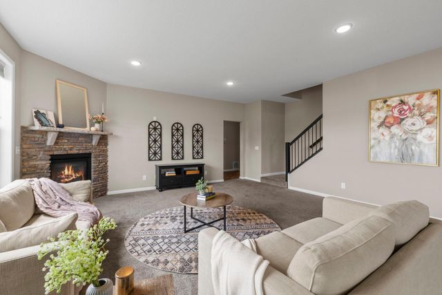 6609 96th Street S, Cottage Grove, MN 55016