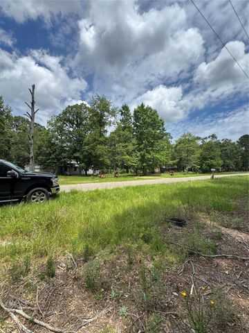1136 Road 3802, Cleveland, TX 77328