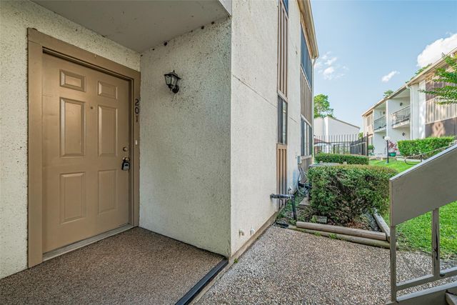 12100 Melville Drive Drive 1, Montgomery, TX 77356