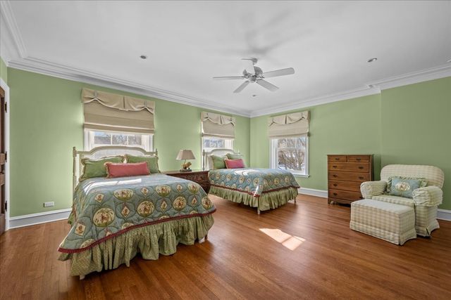 123 OXFORD Road, Kenilworth, IL 60043