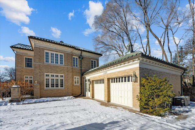 123 OXFORD Road, Kenilworth, IL 60043