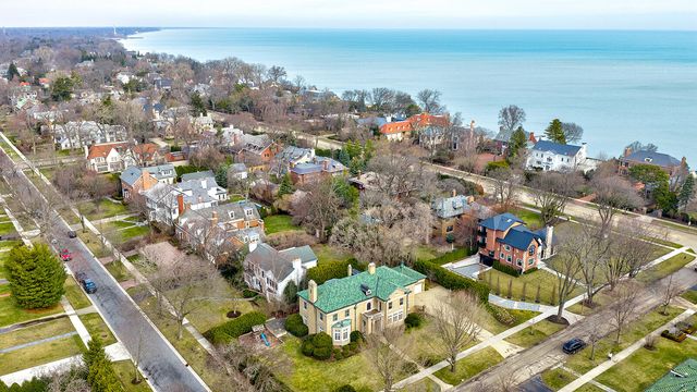 123 OXFORD Road, Kenilworth, IL 60043