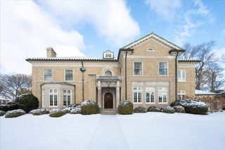 123 OXFORD Road, Kenilworth, IL 60043