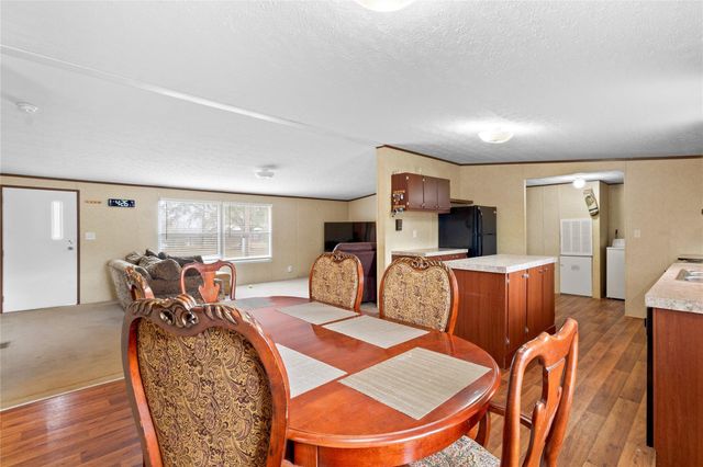 220 Pr 8464, Broaddus, TX 75929