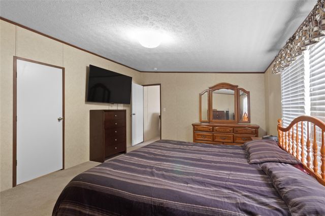 220 Pr 8464, Broaddus, TX 75929