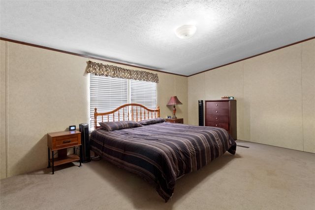 220 Pr 8464, Broaddus, TX 75929