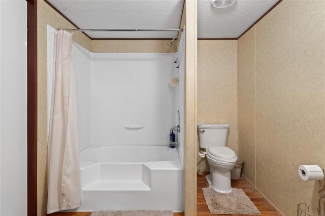 220 Pr 8464, Broaddus, TX 75929