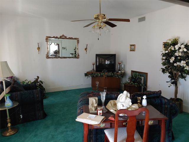 431 Fitzhugh Avenue, Paris, TX 75460