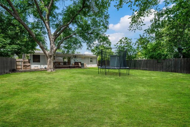 10846 Sharondale Drive, Dallas, TX 75228