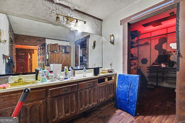 6130 Tennis Circle, Fairburn, GA 30213