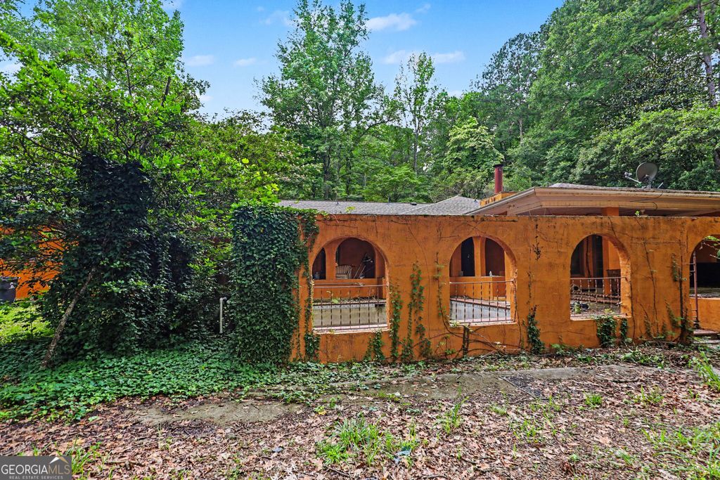 6130 Tennis Circle, Fairburn, GA 30213